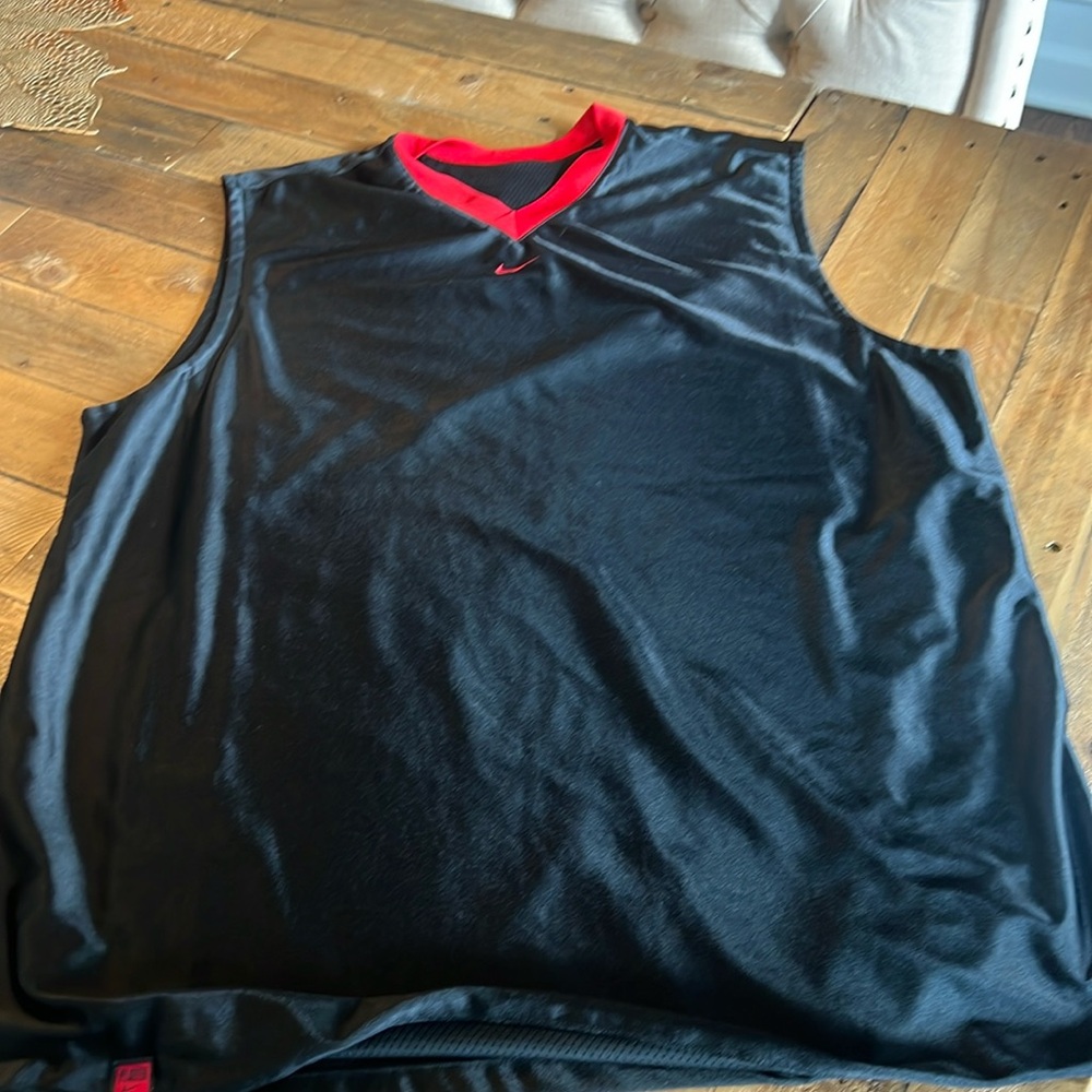 Vintage y2k Nike Play On Center Swoosh Reversible Basketball Jersey Black Red XL
